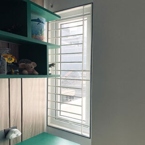 MAGNETIC-MINIFLEX-INSECT-SCREEN-MUARA-KARANG-09022024-BEFORE