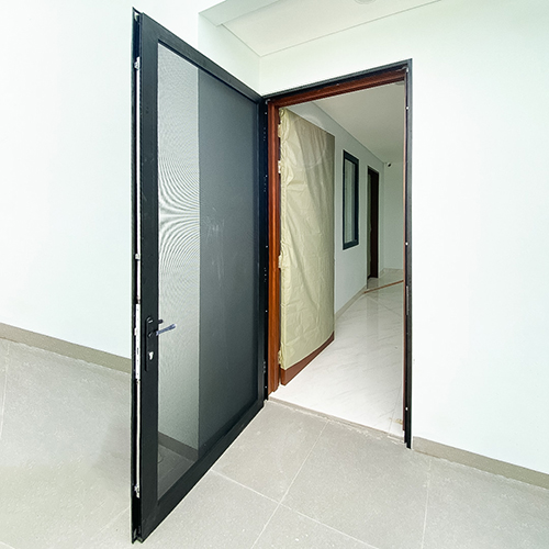 PINTU BAJA PIK