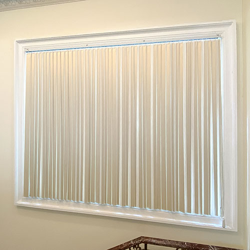 VERTICAL-SHEER-BLINDS-PLUIT