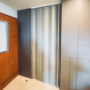 FOLDING-DOOR-KUNINGAN