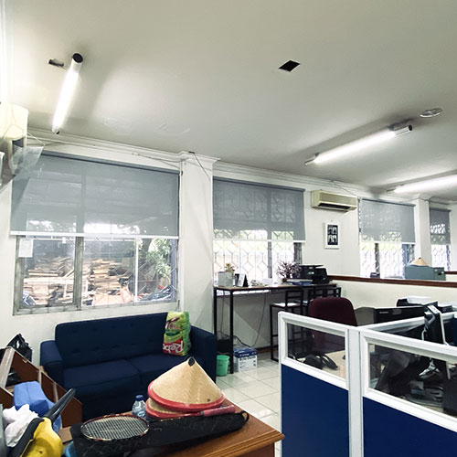 ROLLER-BLINDS-(SOLAR-SCREEN)